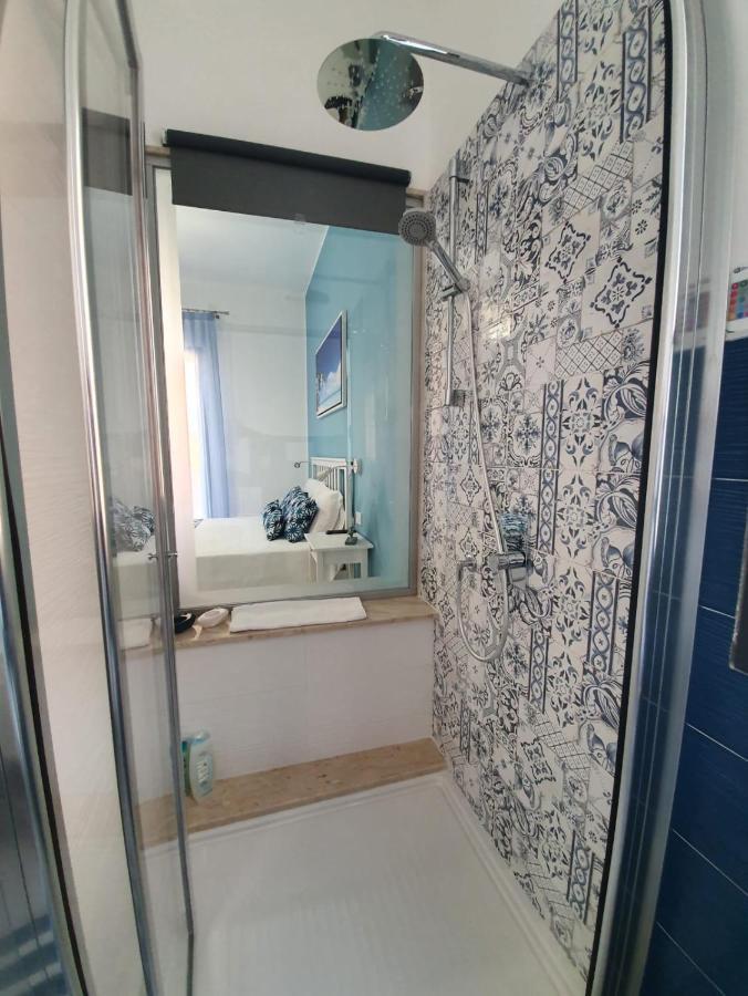 Magilu Case Con Jacuzzi 卡斯泰拉马莱 外观 照片